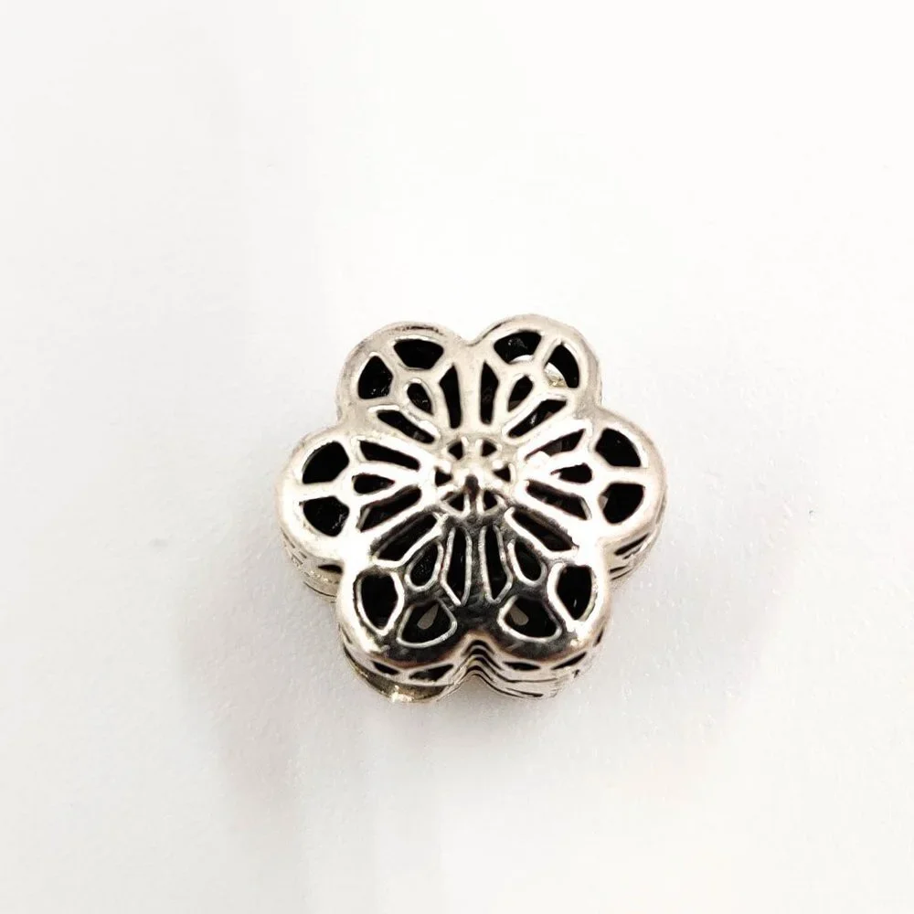 Pandora Floral Lace Daisy Clip Charm Silver - Picture 2 of 4